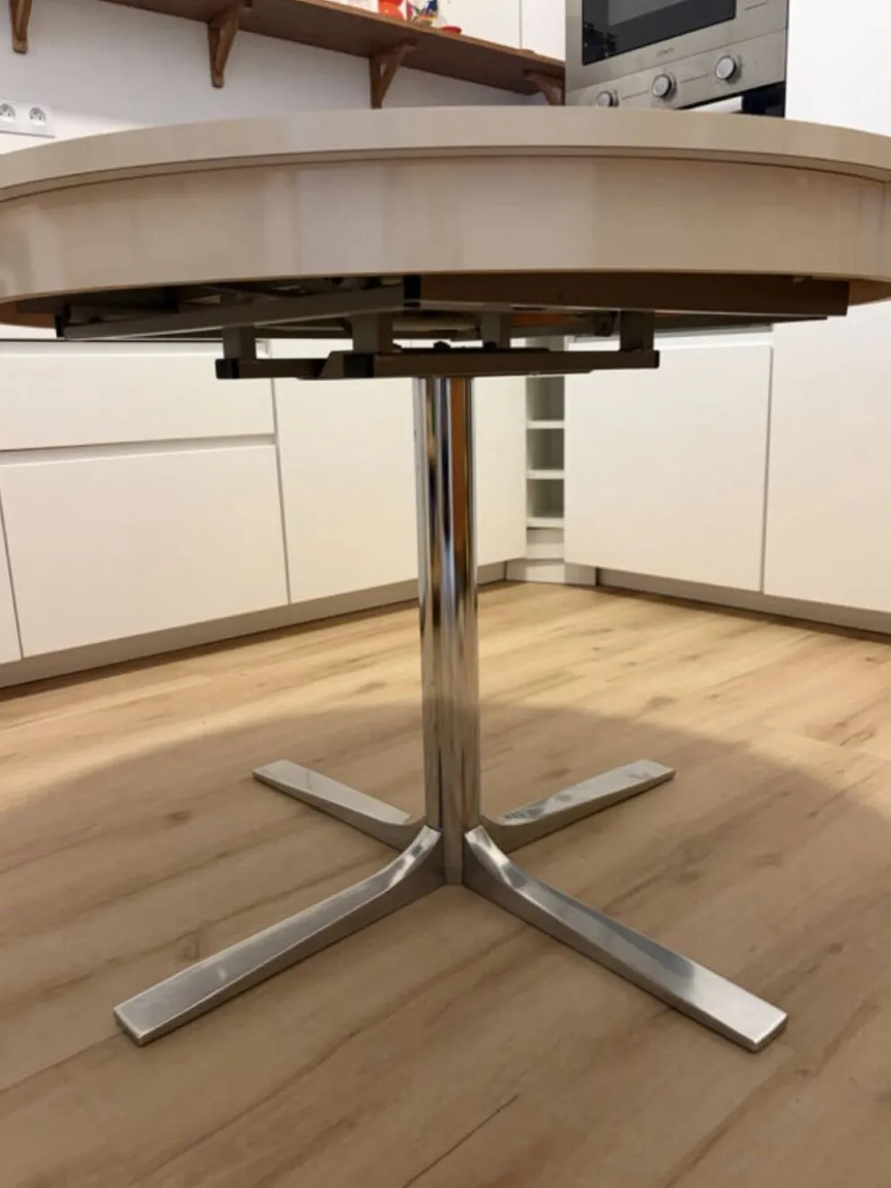 Table ronde Space age roche bobois rallonges intégré avec système 1970