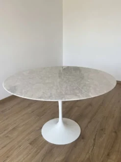 Table ronde Tulip Knoll Eero Saarinen 120cm authentique - Marbre Carrare