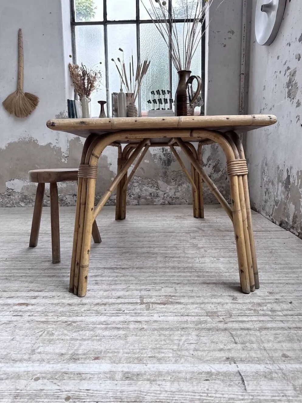 Table rotin années 50 en céramique