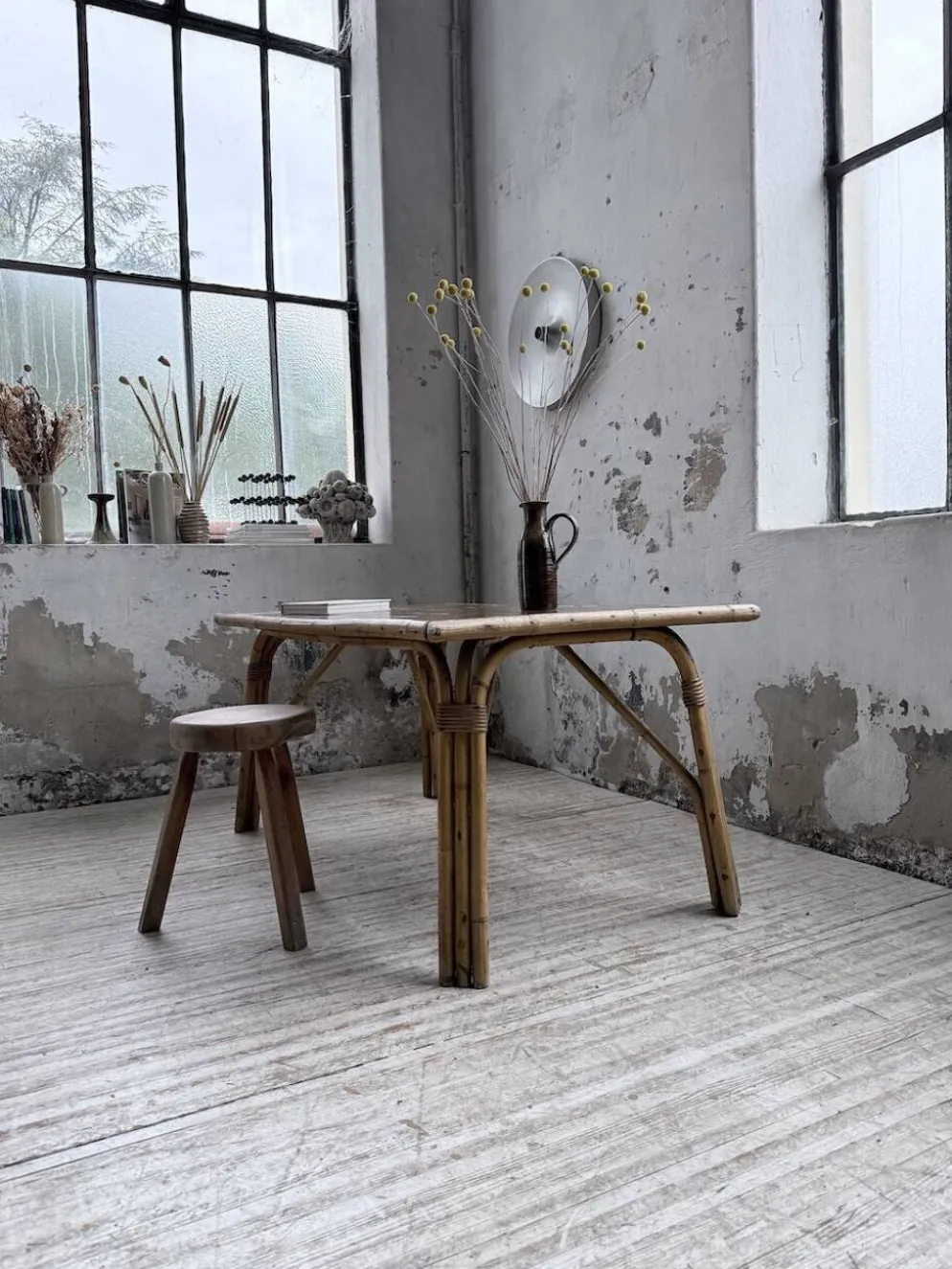 Table rotin années 50 en céramique