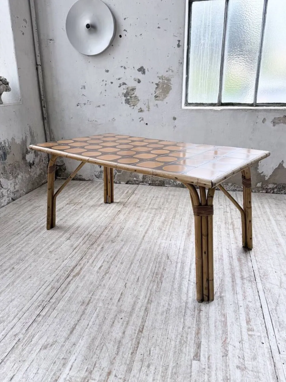 Table rotin années 50 en céramique