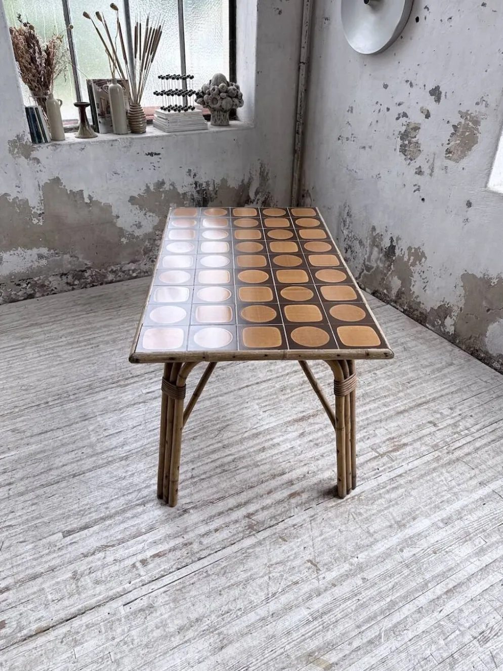Table rotin années 50 en céramique
