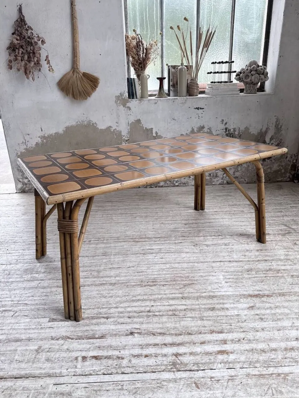 Table rotin années 50 en céramique