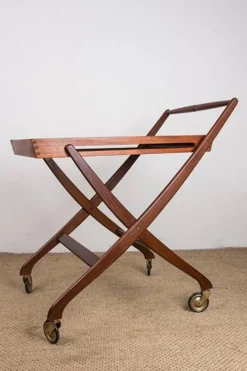 Table roulante Danoise pliable en teck, Svend Aage Madsen/Illums Bolhigus.
