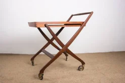 Table roulante Danoise pliable en teck, Svend Aage Madsen/Illums Bolhigus.