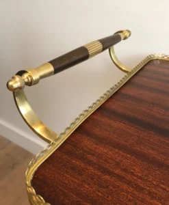 Table roulante en acajou et laiton dans le goût de la Maison Jansen