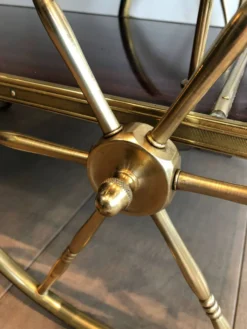 Table roulante en acajou et laiton dans le goût de la Maison Jansen