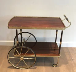 Table roulante en acajou et laiton dans le goût de la Maison Jansen