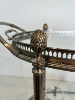 Table roulante ovale en laiton argenté de la Maison Baguès