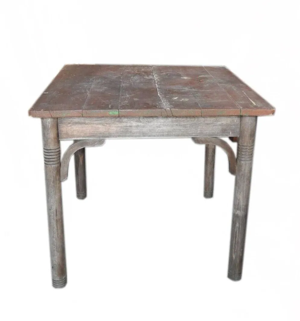 Table rustique Thonet en hêtre marron, circa 1920, plateau à lattes et pieds tournés