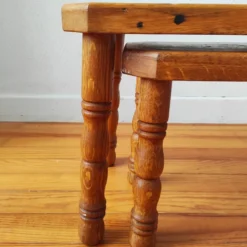Tables basses gigognes danoises en bois massif – Vintage