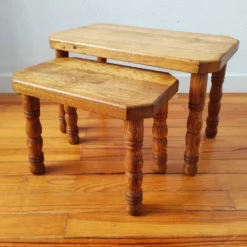 Tables basses gigognes danoises en bois massif – Vintage