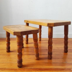 Tables basses gigognes danoises en bois massif – Vintage