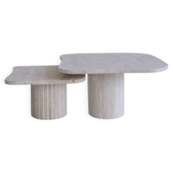 Tables basses gigognes irrégulières Athena en travertin naturel