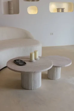 Tables basses gigognes rondes Omega en travertin naturel