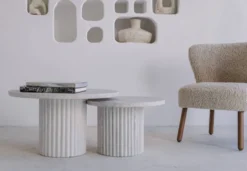 Tables basses gigognes rondes Omega en travertin naturel