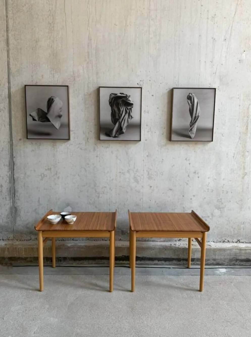 Tables basses "venus" ge 1937 par hans j wegner pour getama