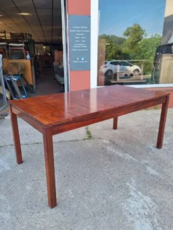 Table scandinave en palissandre - Design 1960