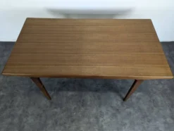 Table scandinave en teck