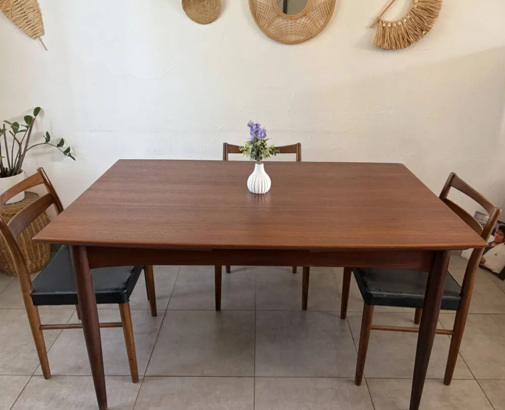 Table scandinave en teck Samcom
