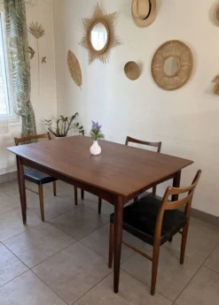 Table scandinave en teck Samcom