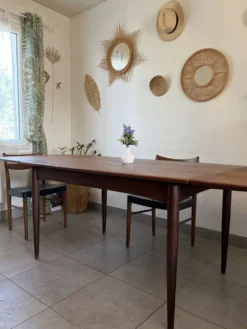 Table scandinave en teck Samcom