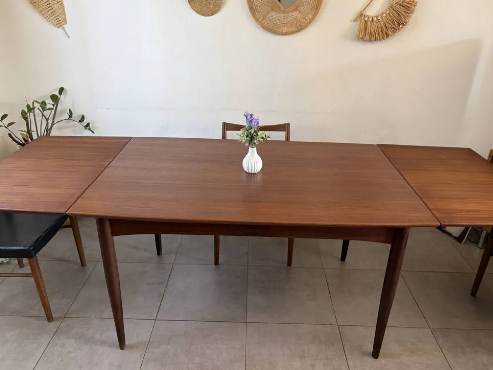 Table scandinave en teck Samcom