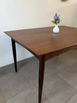 Table scandinave en teck Samcom