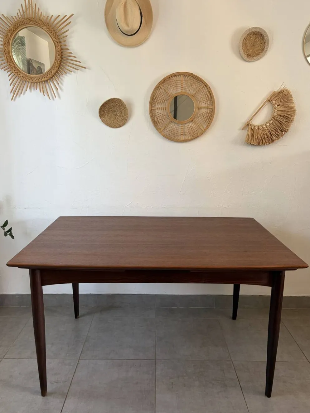 Table scandinave en teck Samcom