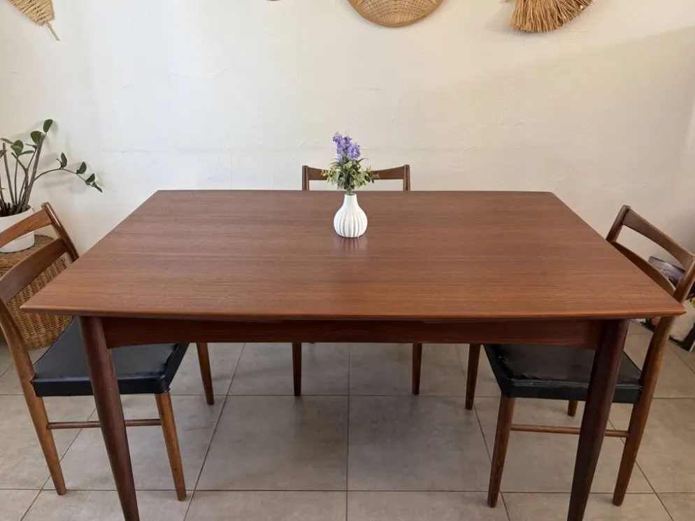 Table scandinave en teck Samcom