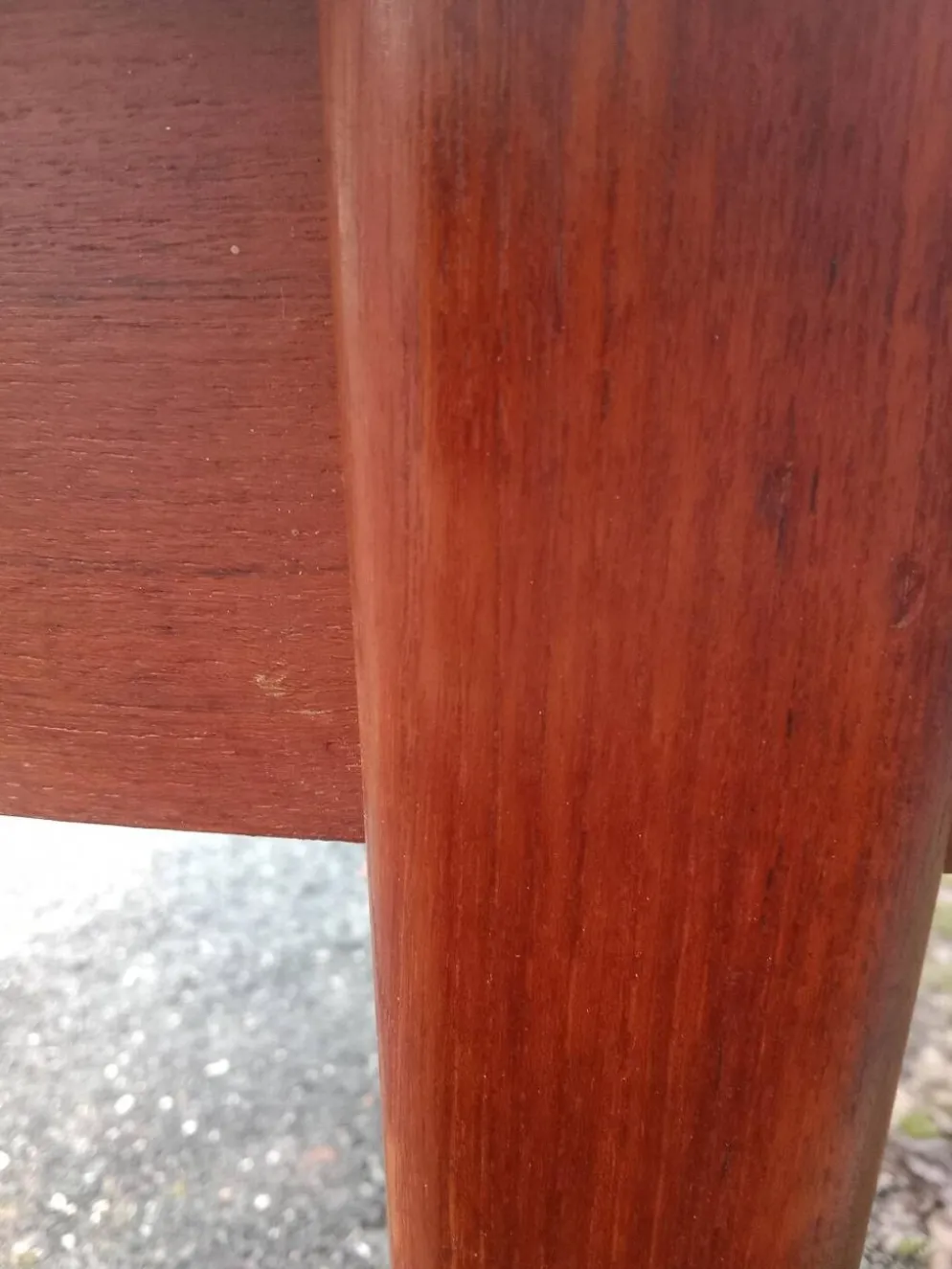 Table scandinave extensible