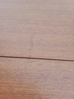 Table scandinave extensible