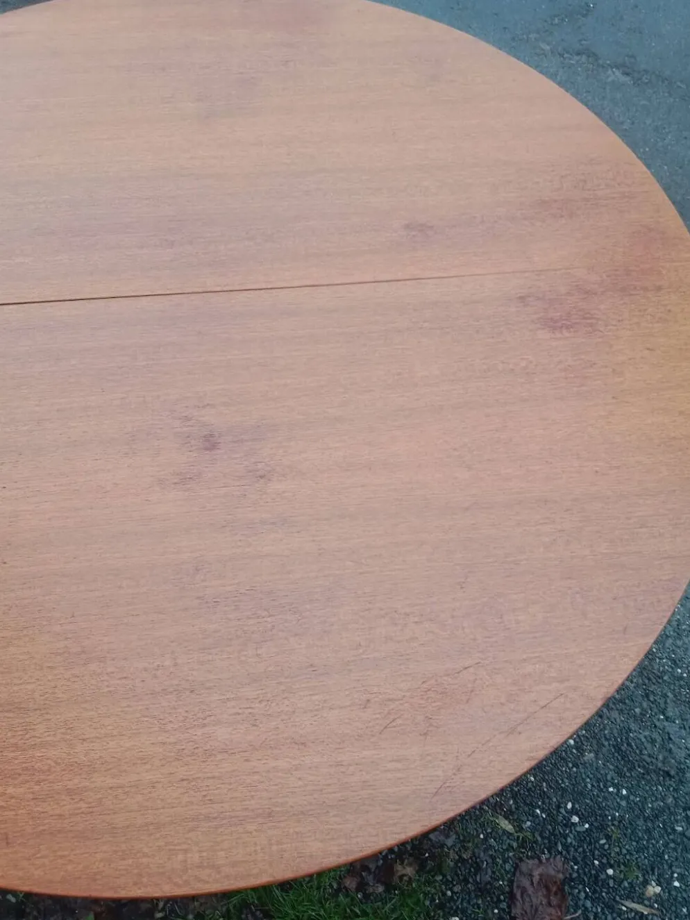 Table scandinave extensible