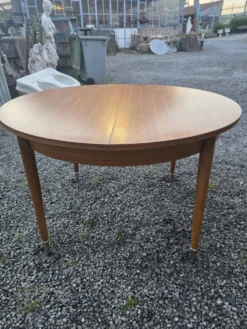 Table scandinave extensible en teck des années 60