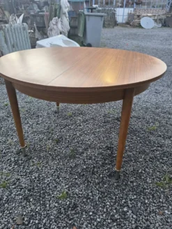 Table scandinave extensible en teck des années 60
