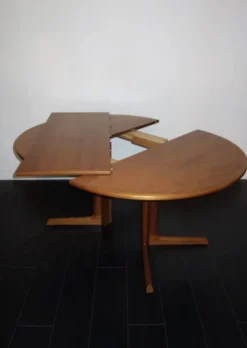 Table scandinave extensible Niels Otto Moller, 1960