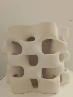 Table sculpture modèle Pedrera