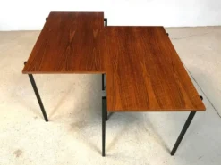 Tables d'appoint empilables en noyer et acier minimalistes, années 1960, ensemble de 2