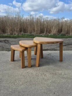 Tables d'appoint en chêne triangulaires vintage (3)