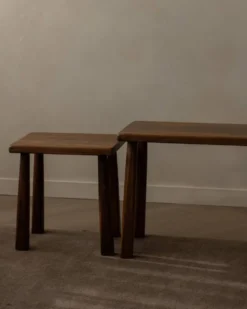 Tables d'appoint en chêne vintage (ensemble de 3) – Tables latérales rustiques modernistes, années 1970