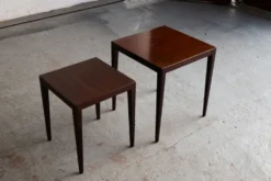 Tables d'appoint par Severin Hansen