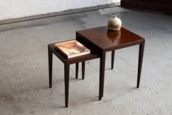 Tables d'appoint par Severin Hansen