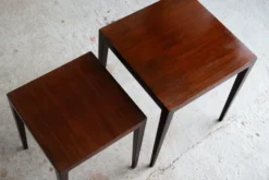 Tables d'appoint par Severin Hansen