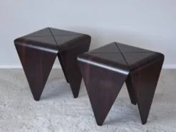 Tables d'appoint Petalas par Jorge Zalszupin, bois de rose