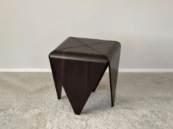 Tables d'appoint Petalas par Jorge Zalszupin, bois de rose
