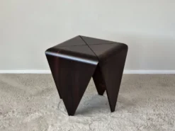 Tables d'appoint Petalas par Jorge Zalszupin, bois de rose
