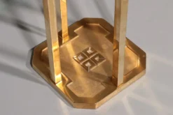 Tables d'appoint Peter Ghyczy T18, design des années 1970 en laiton poli (40x40x52)