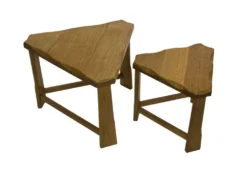 Tables d'appoint scandinaves vintage en bois massif des années 1970