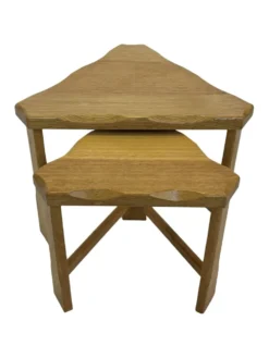 Tables d'appoint scandinaves vintage en bois massif des années 1970