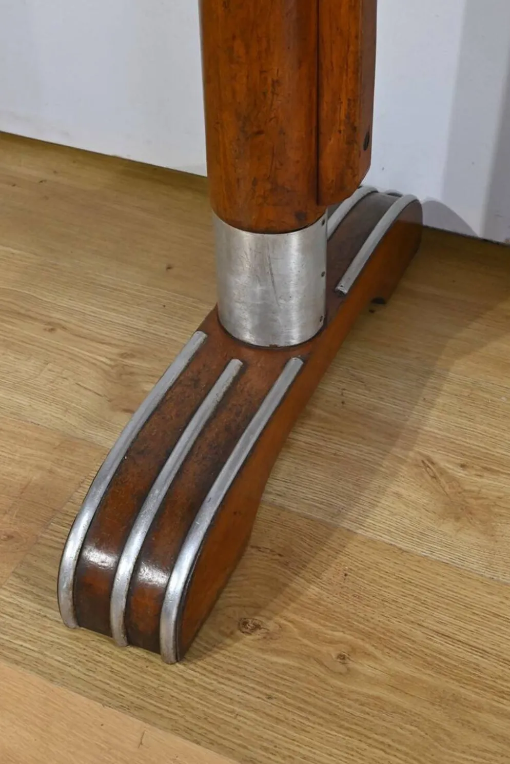 Tables de bistro en stratifié et hêtre – 1950